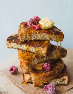 ￼Rustic banana oatmeal and berry pancakes